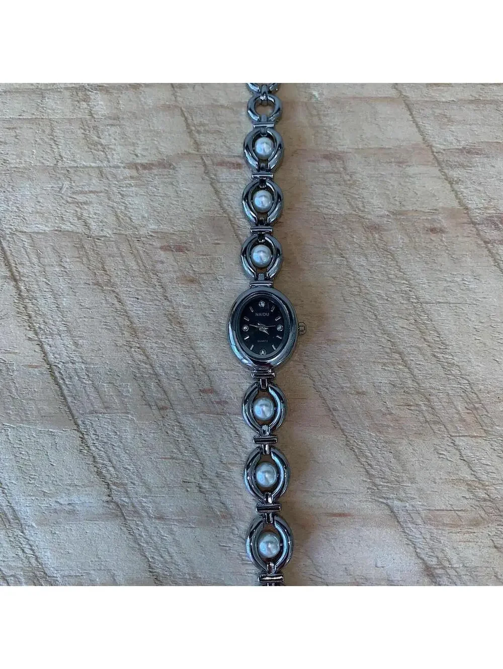 Luxury Y2K style Silver round stainless steel quartz pearl stone charm watch